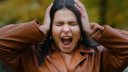 Your Latina Mom Thinks Mental Health Is “Drama”: 2 Recounts