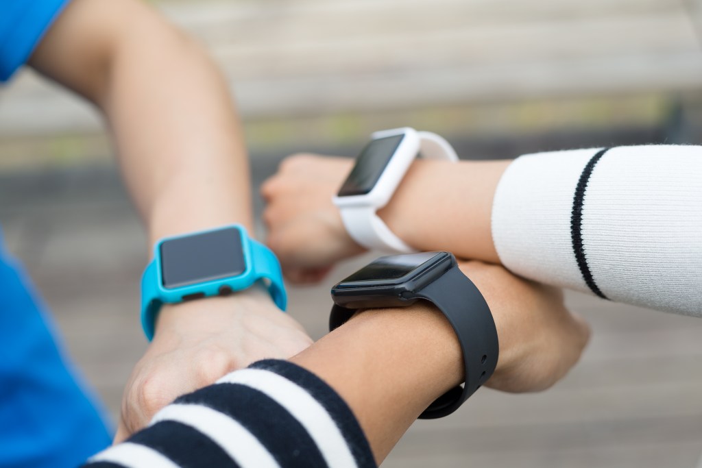 By using your smart devices, you can easily keep track of your progress.
