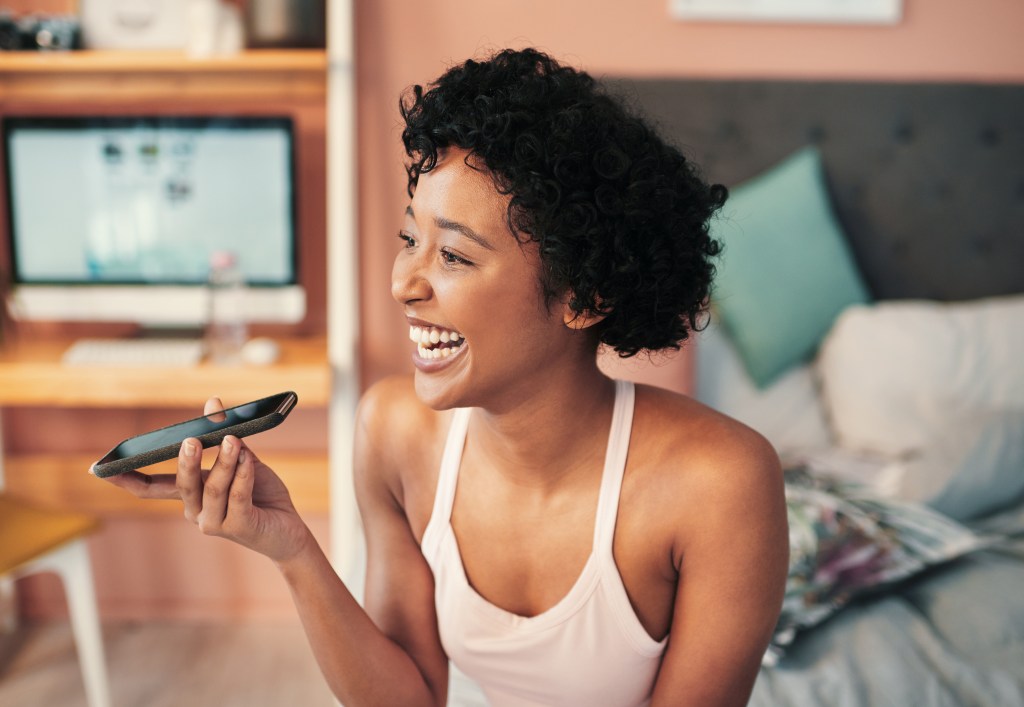 Found her combination: Woman chatting with her AI therapy bot.