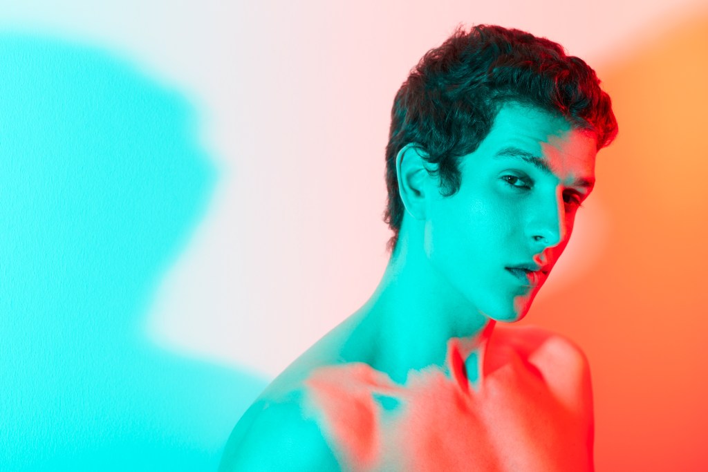 Portrait of an avoidant man. A profile that often matches dating a people pleaser