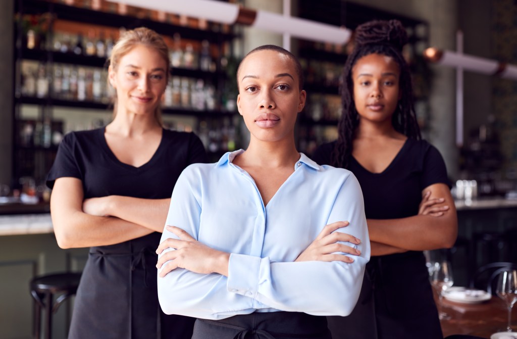 Inspirational quotes for women: 3 self-confident female bar owners